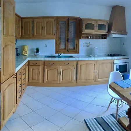 Blue Bay Apartment *